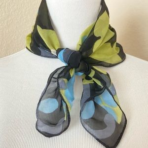 Nylon neck scarf